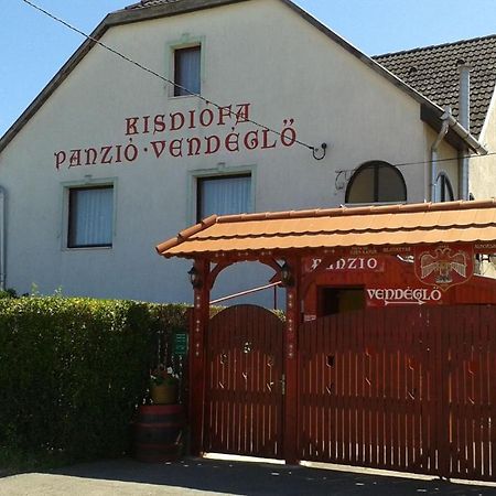 Bed and Breakfast Kisdiofa Panzio Es Vendeglo Vajdacska Экстерьер фото