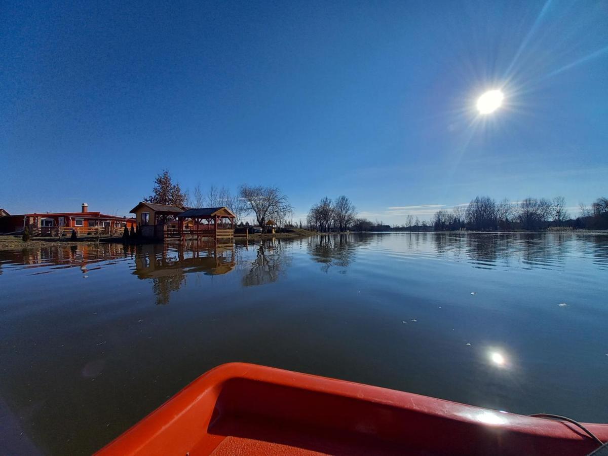 Bed and Breakfast Kisdiofa Panzio Es Vendeglo Vajdacska Экстерьер фото