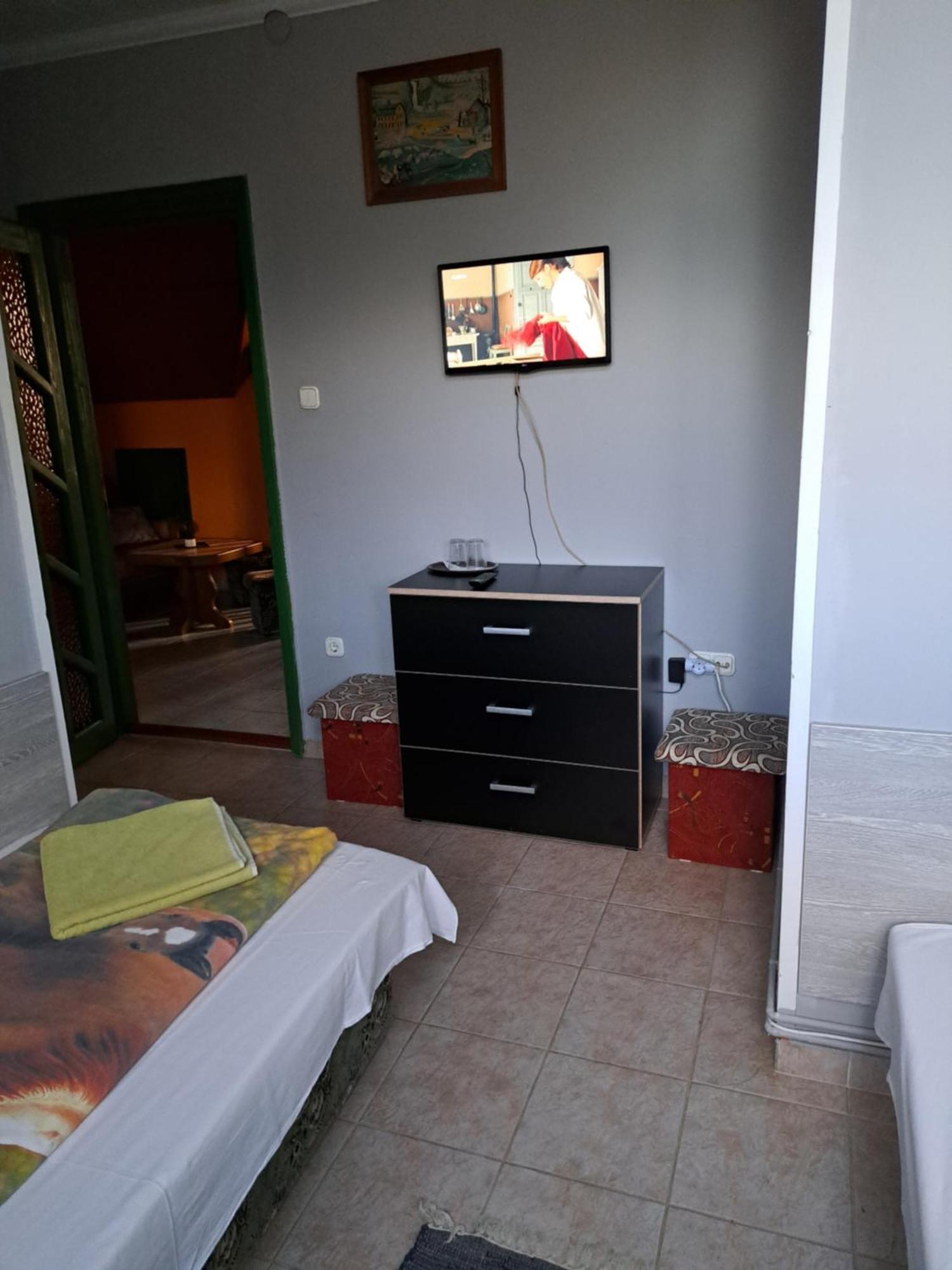 Bed and Breakfast Kisdiofa Panzio Es Vendeglo Vajdacska Экстерьер фото