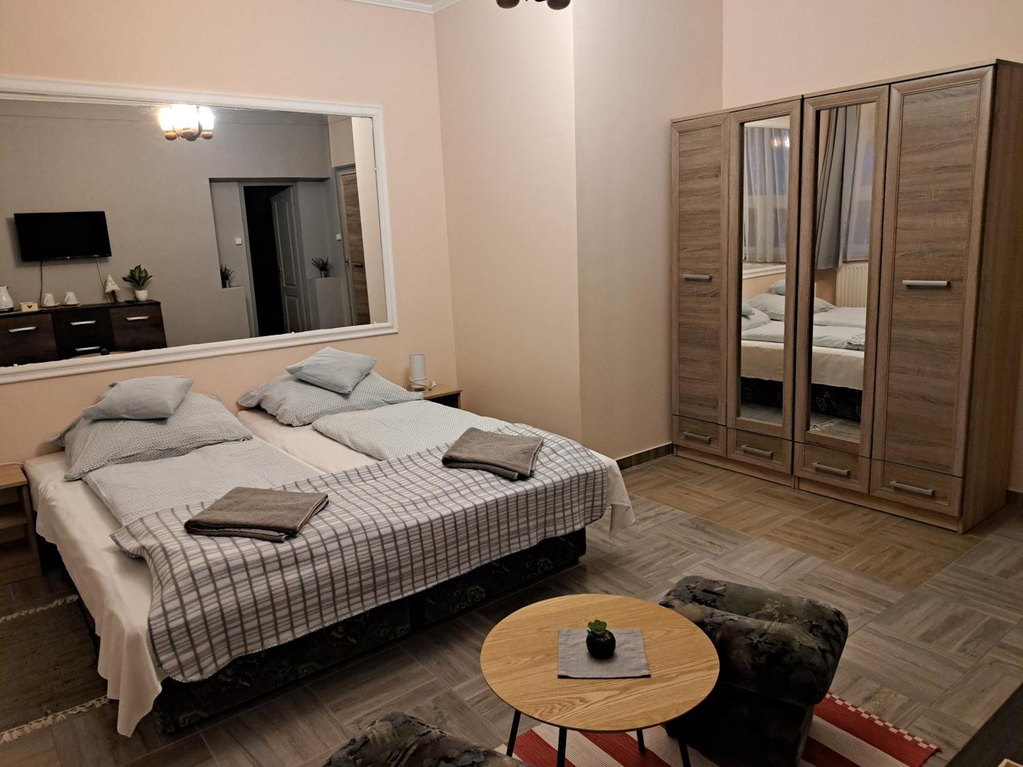 Bed and Breakfast Kisdiofa Panzio Es Vendeglo Vajdacska Экстерьер фото