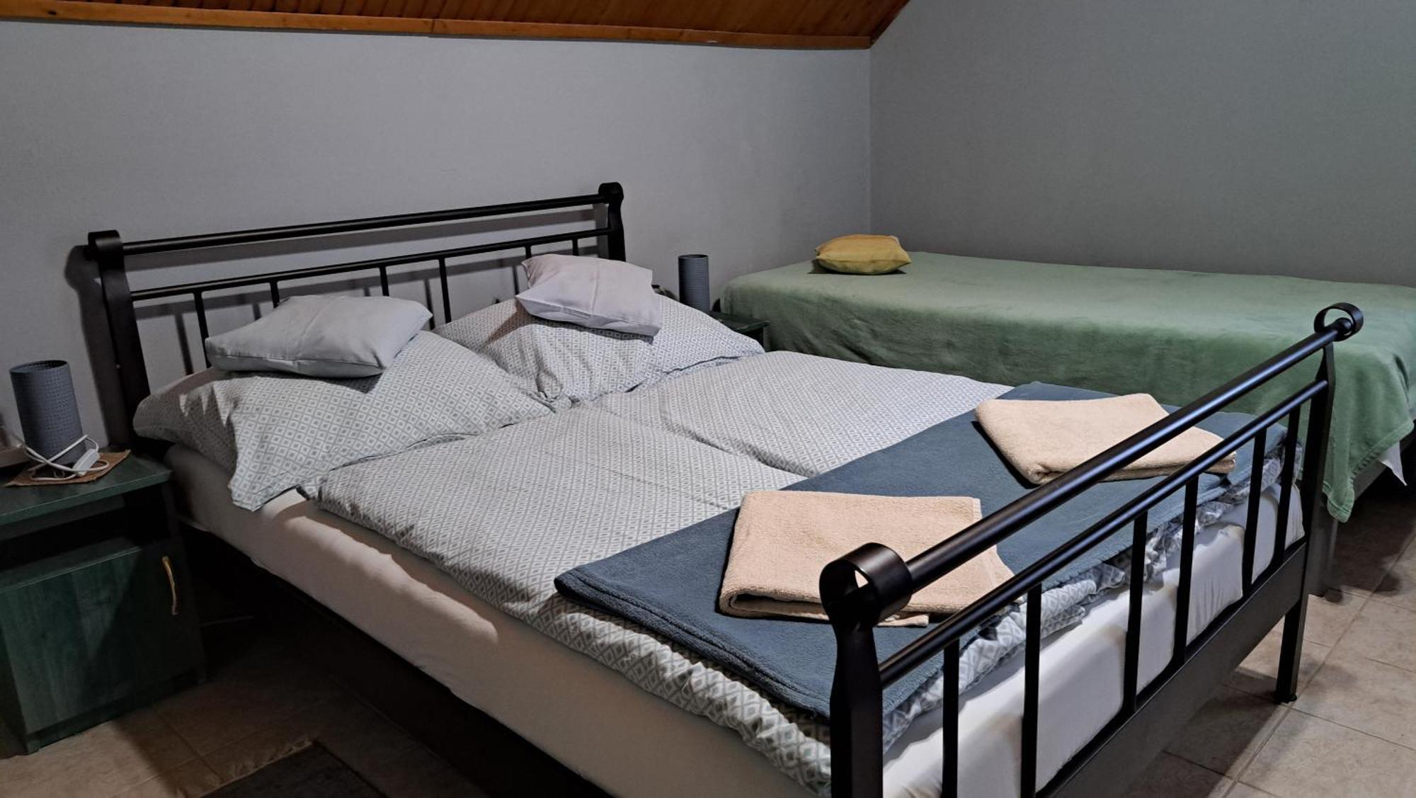 Bed and Breakfast Kisdiofa Panzio Es Vendeglo Vajdacska Экстерьер фото