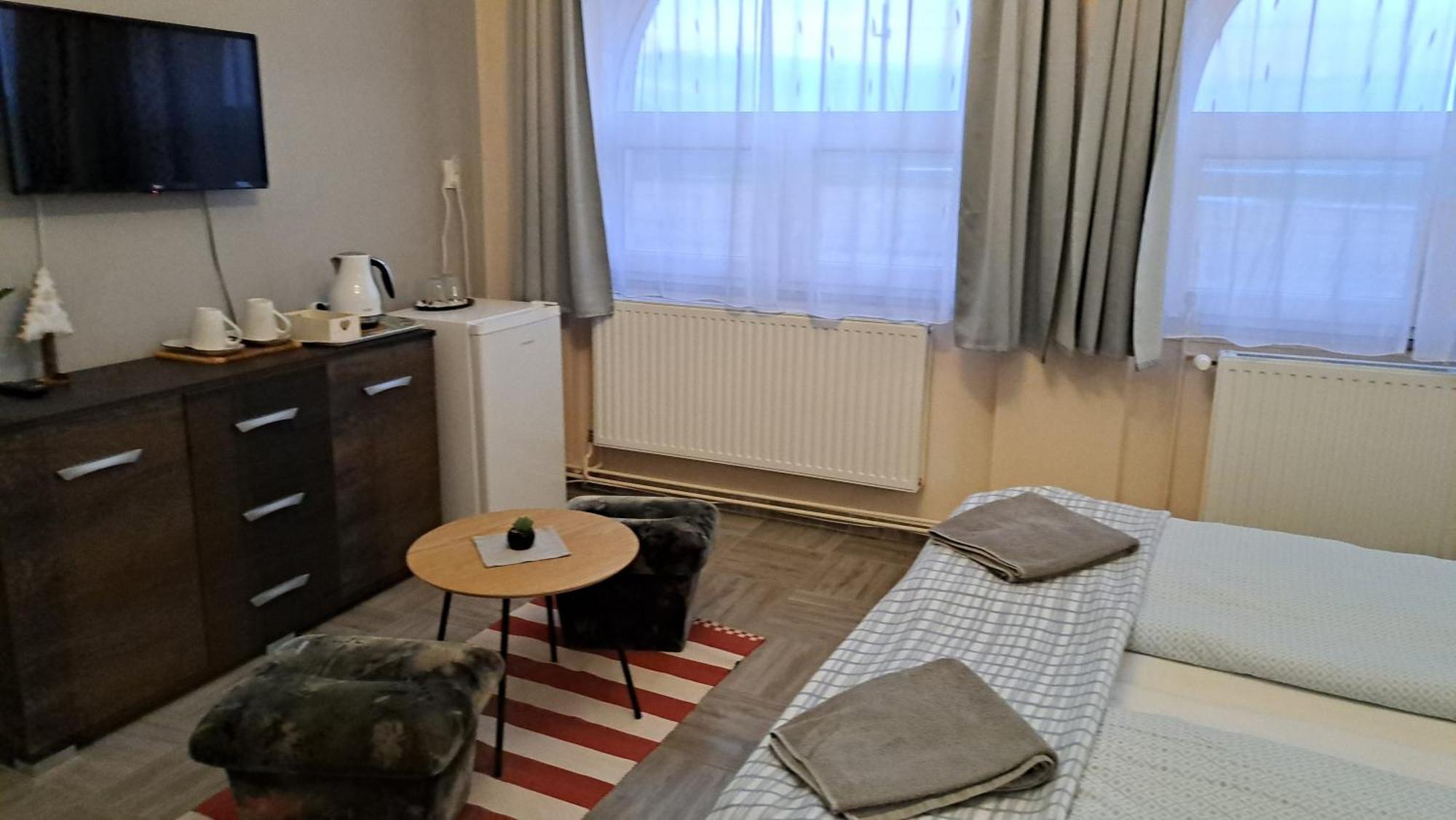 Bed and Breakfast Kisdiofa Panzio Es Vendeglo Vajdacska Экстерьер фото