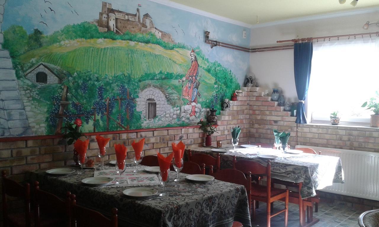Bed and Breakfast Kisdiofa Panzio Es Vendeglo Vajdacska Экстерьер фото